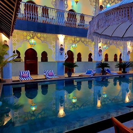 Blue Garden Boutique Hotel Jepara Exterior photo